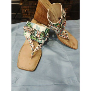 donald pliner Tong Heels Tropical Size 7